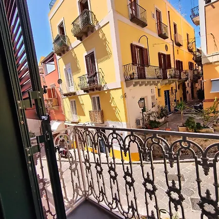 Nocleg ze śniadaniem Lipari Suite B&B *